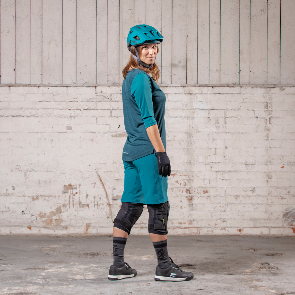 Carve X Women Henley everglade-solid everglade