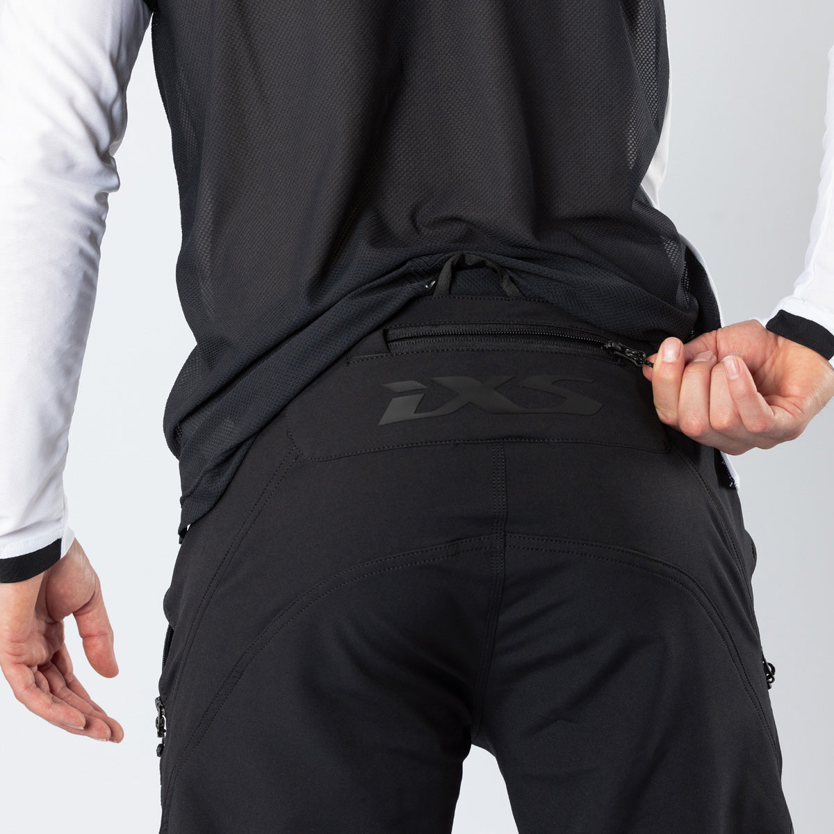 Trigger 1.0 Shorts schwarz