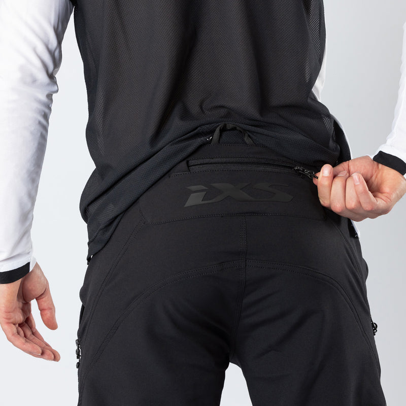 Trigger 1.0 Shorts schwarz