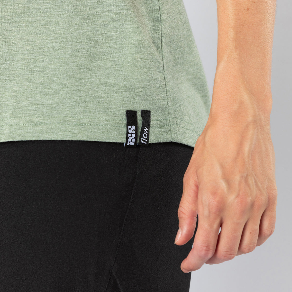 Damen Flow 1.2 Tech Tee sage