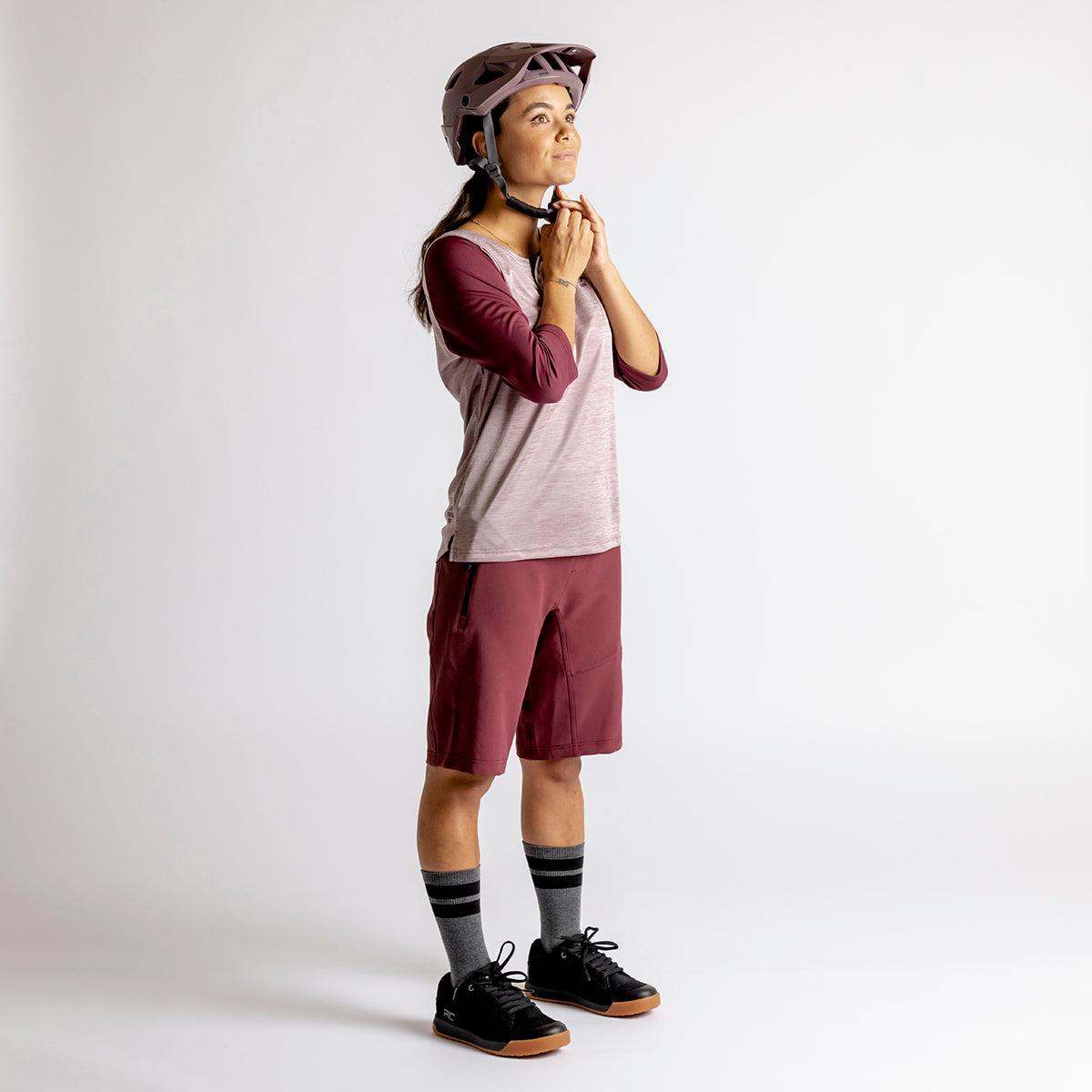 Women's Carve X 3/4 Henley taupe-raisin