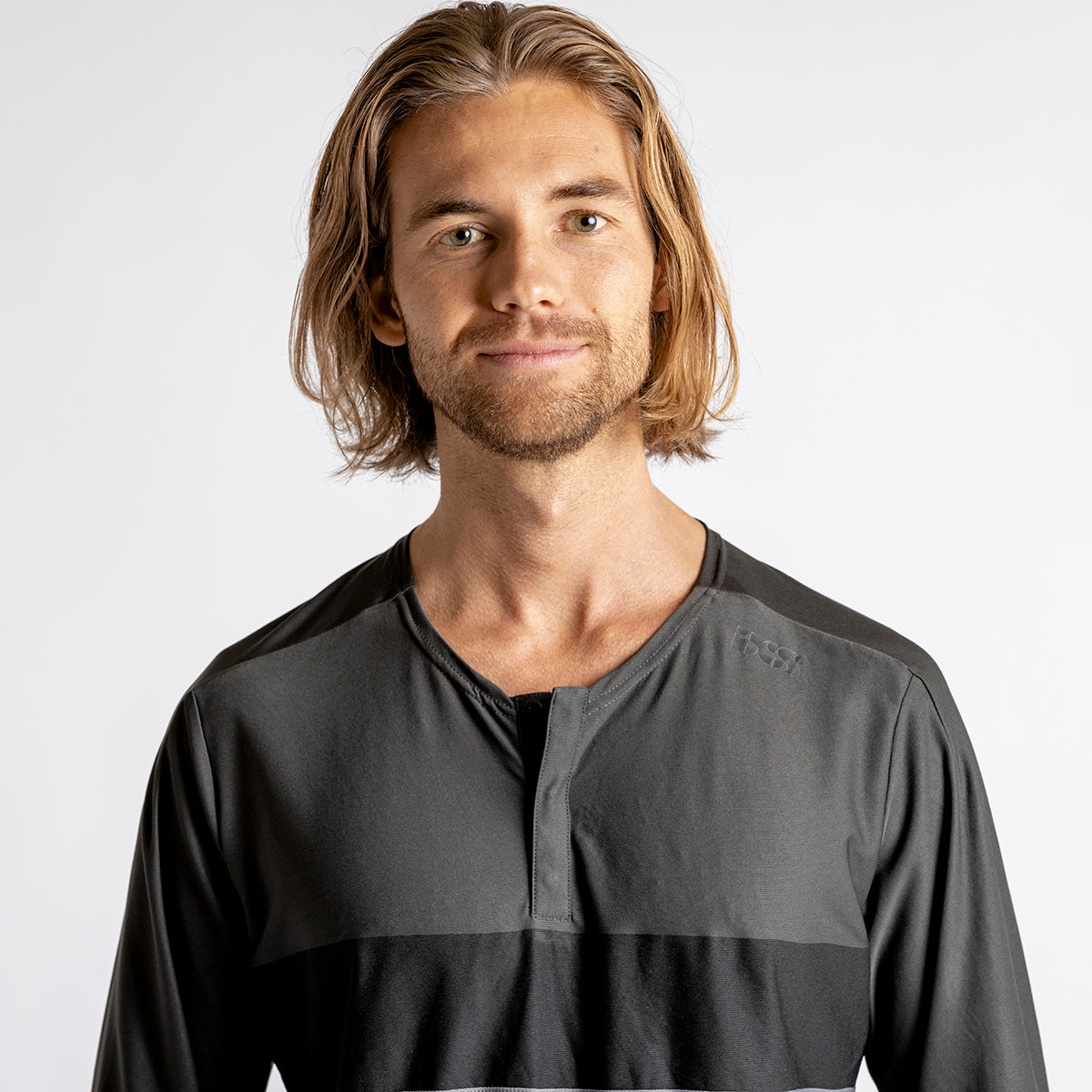 Flow XTG Long Sleeve Henley graphit-schwarz