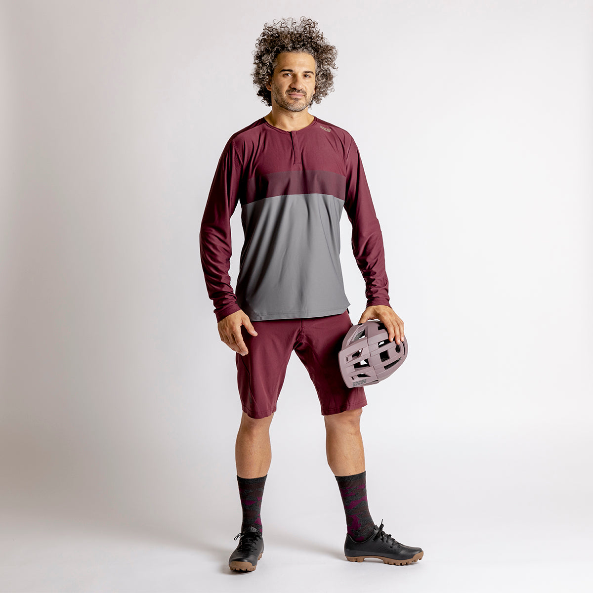 Flow XTG Long Sleeve Henley graphit-raisin