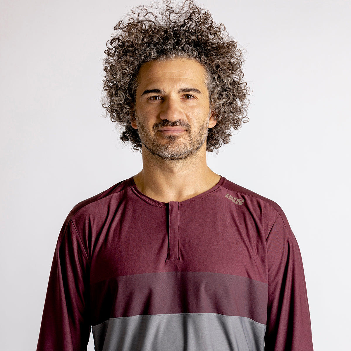 Flow XTG Long Sleeve Henley graphit-raisin