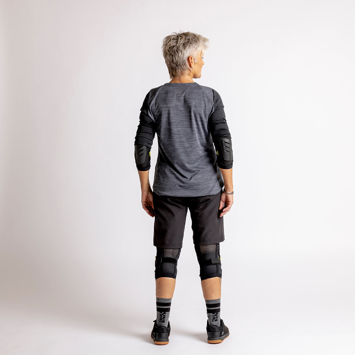 Carve Hip-Hugger Women Shorts schwarz