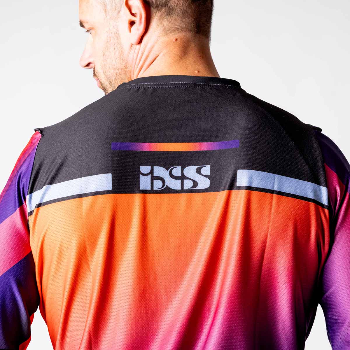 Trigger-MX 1.0 polera - violeta