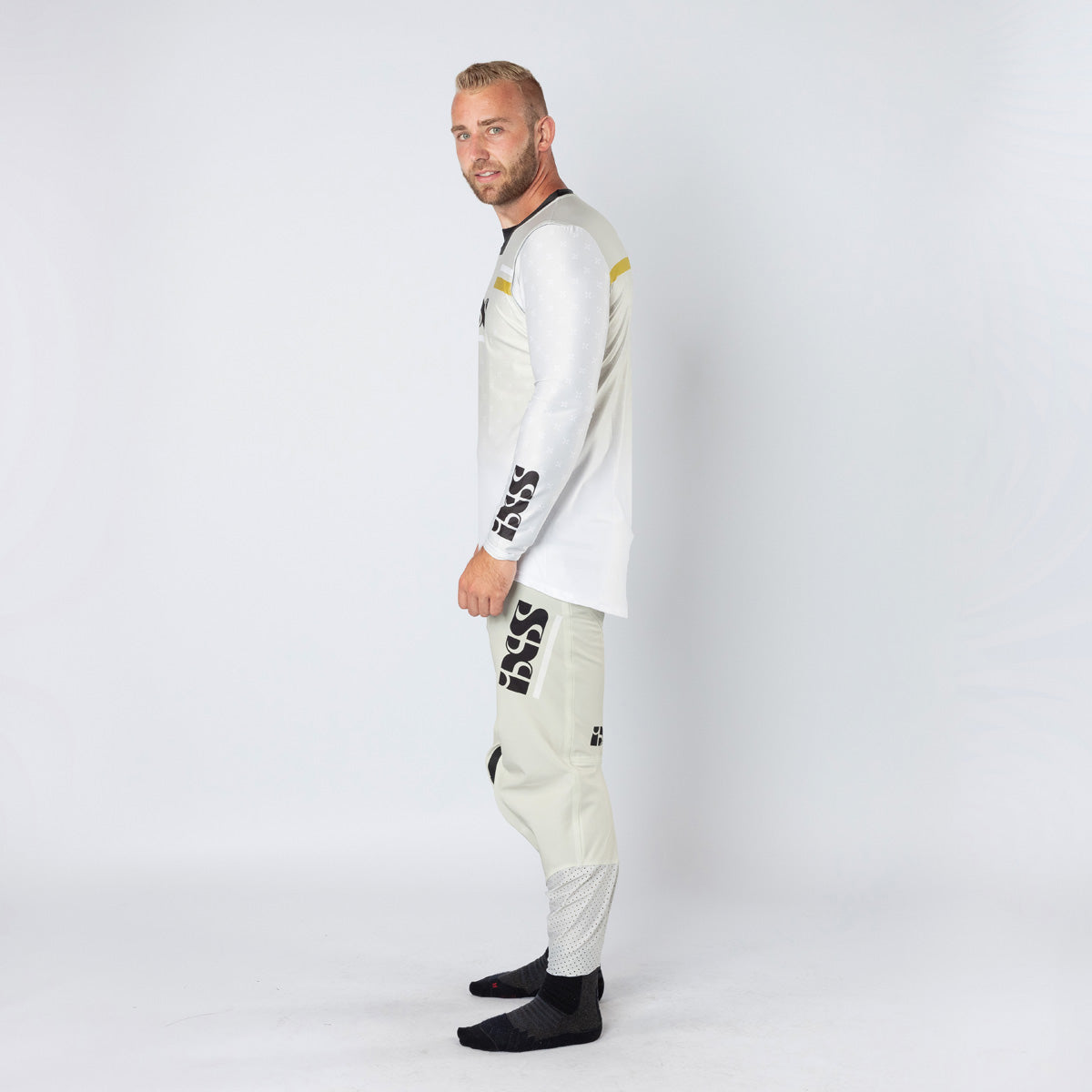 Trigger-MX 1.0 pants white