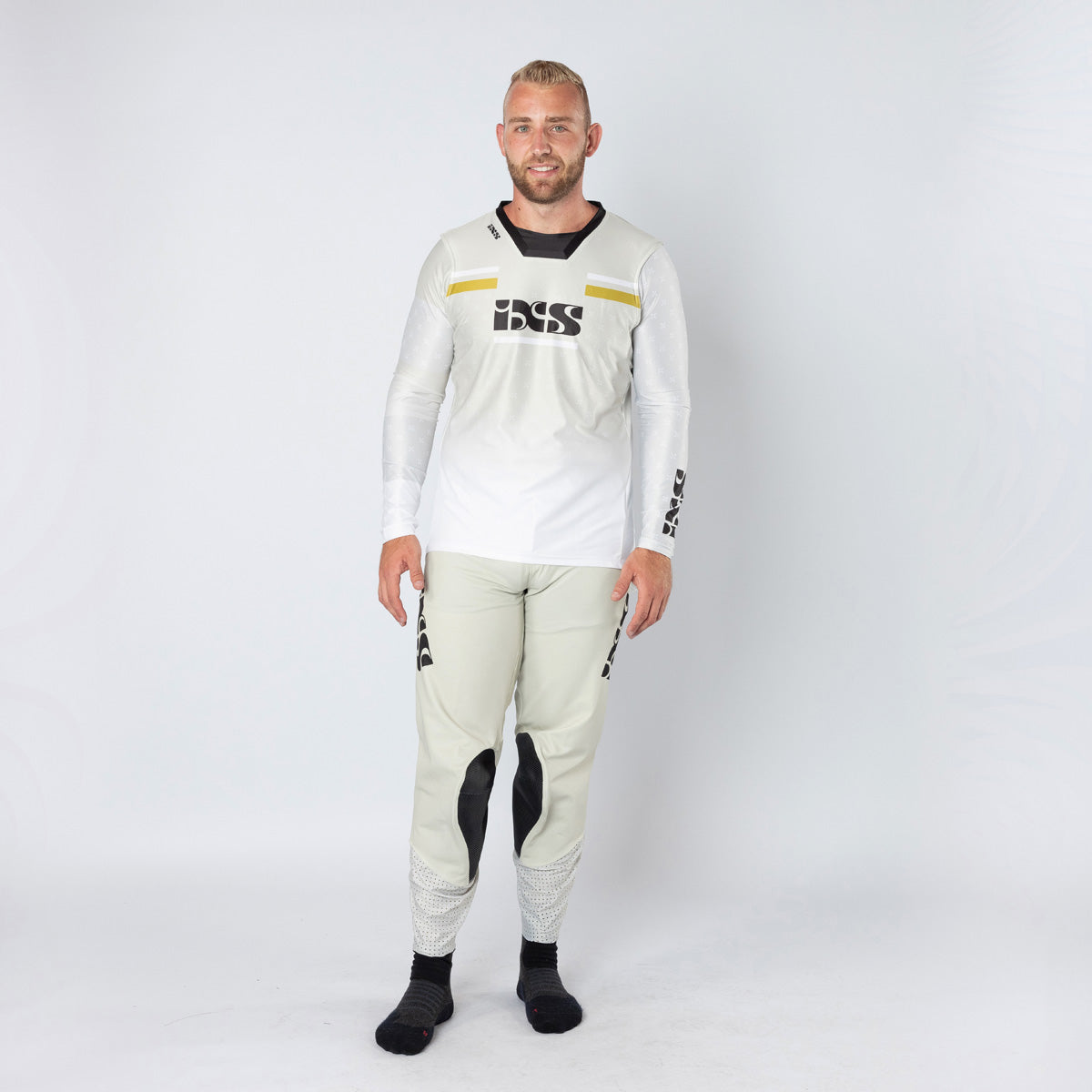 Trigger-MX 1.0 pants white