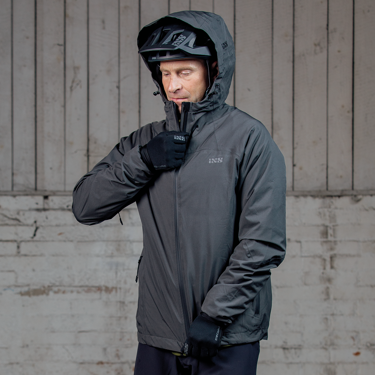 Carve Zero insulated AW Jacket anthrazit