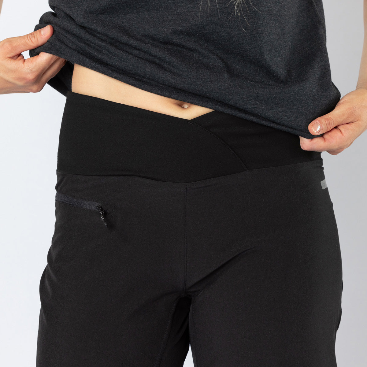 Damen Flow Lite 1.0 H-H Shorts schwarz