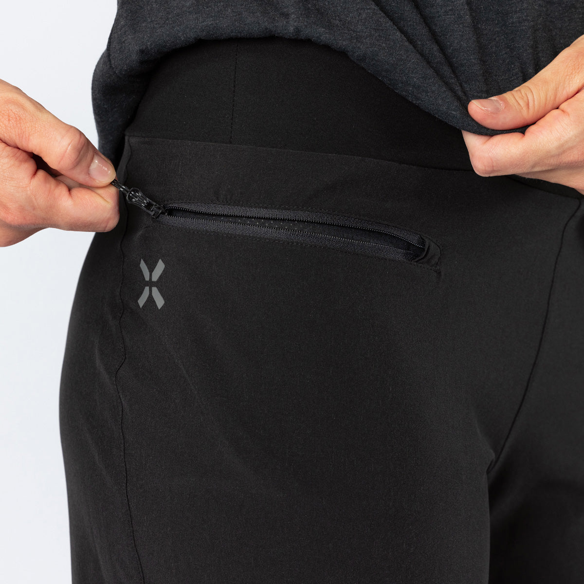 Damen Flow Lite 1.0 H-H Shorts schwarz