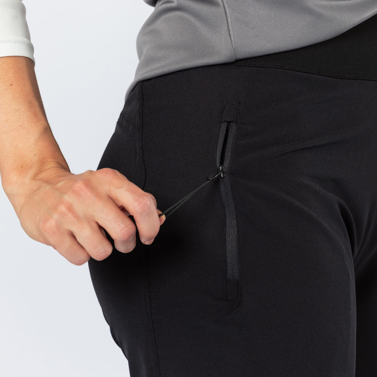 Damen Carve 1.0 H-H Shorts schwarz