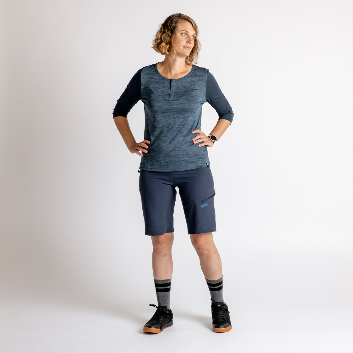 iXS Women's Carve Hip-Hugger shorts marine – iXS.com