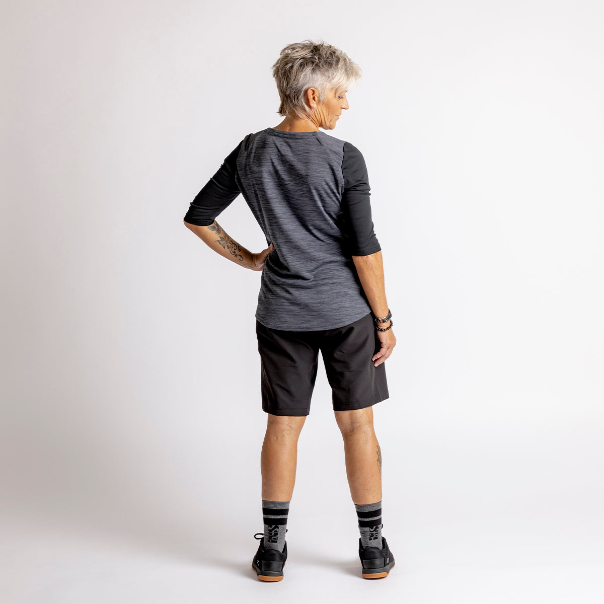 iXS Women's Carve Hip-Hugger shorts black – iXS.com