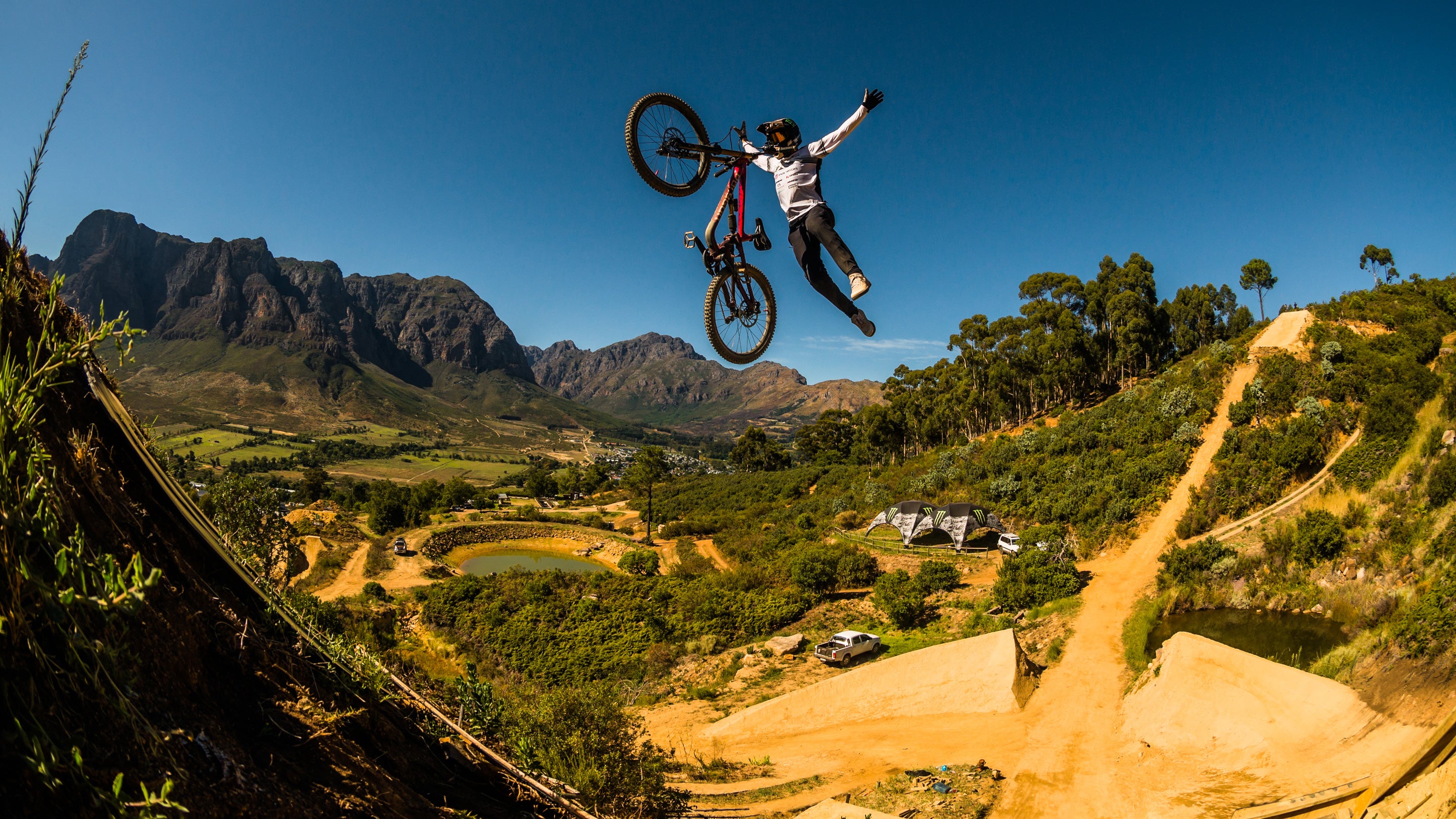 MTB Homepage – iXS.com