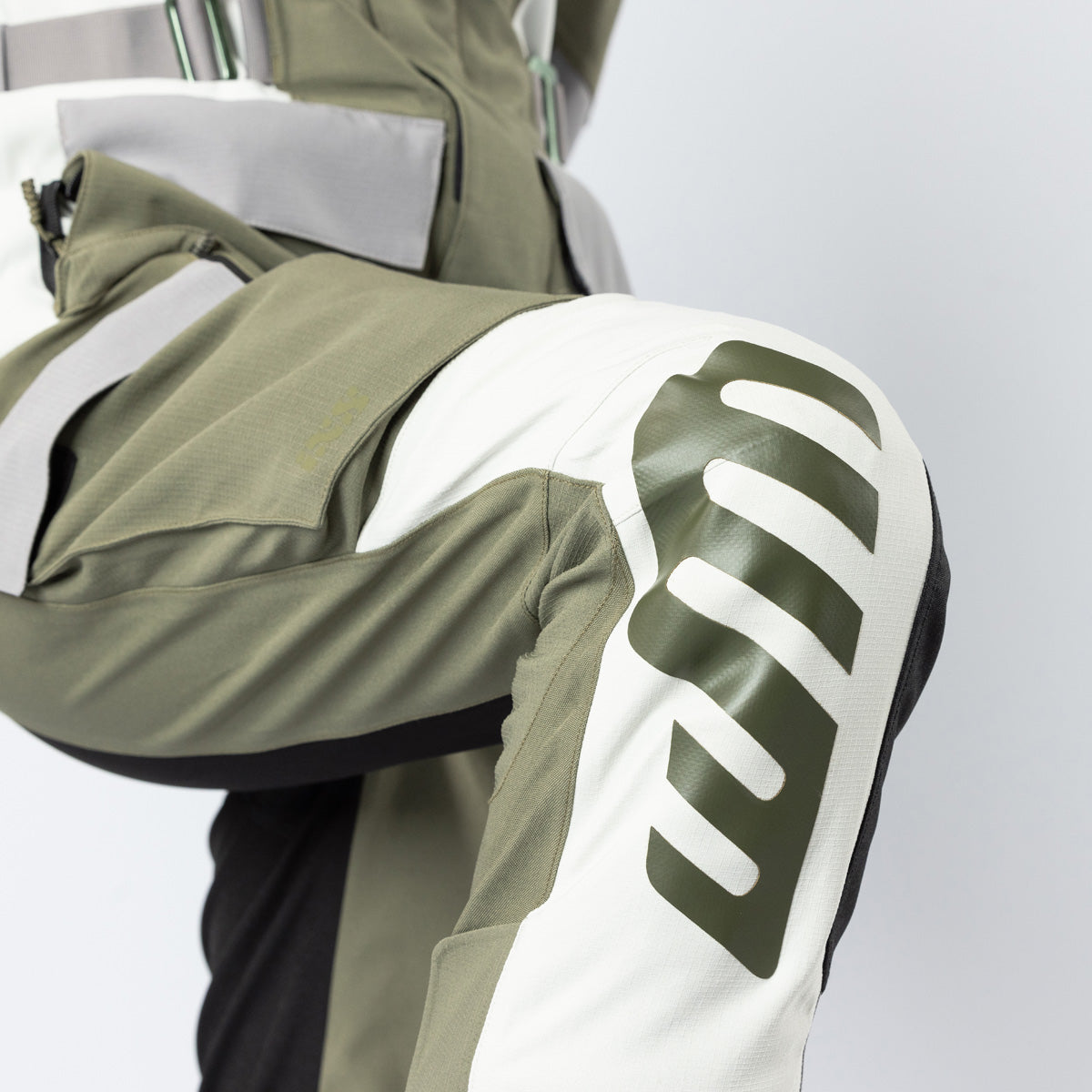 Damen Venture-STX 1.0 Laminathose oliv-hellgrau