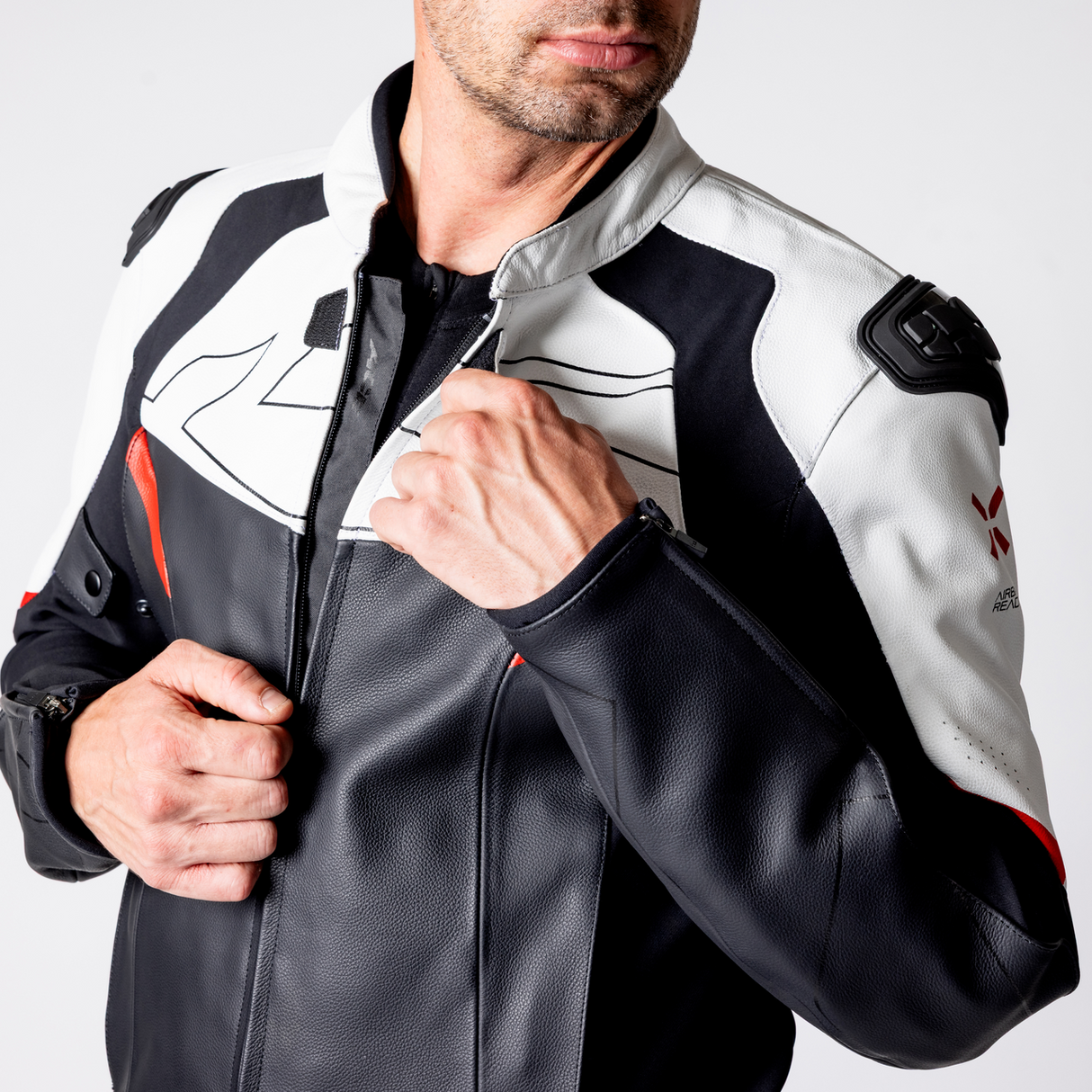 iXS-Ace 1.0 Lederjacke - schwarz-weiss-rot-17