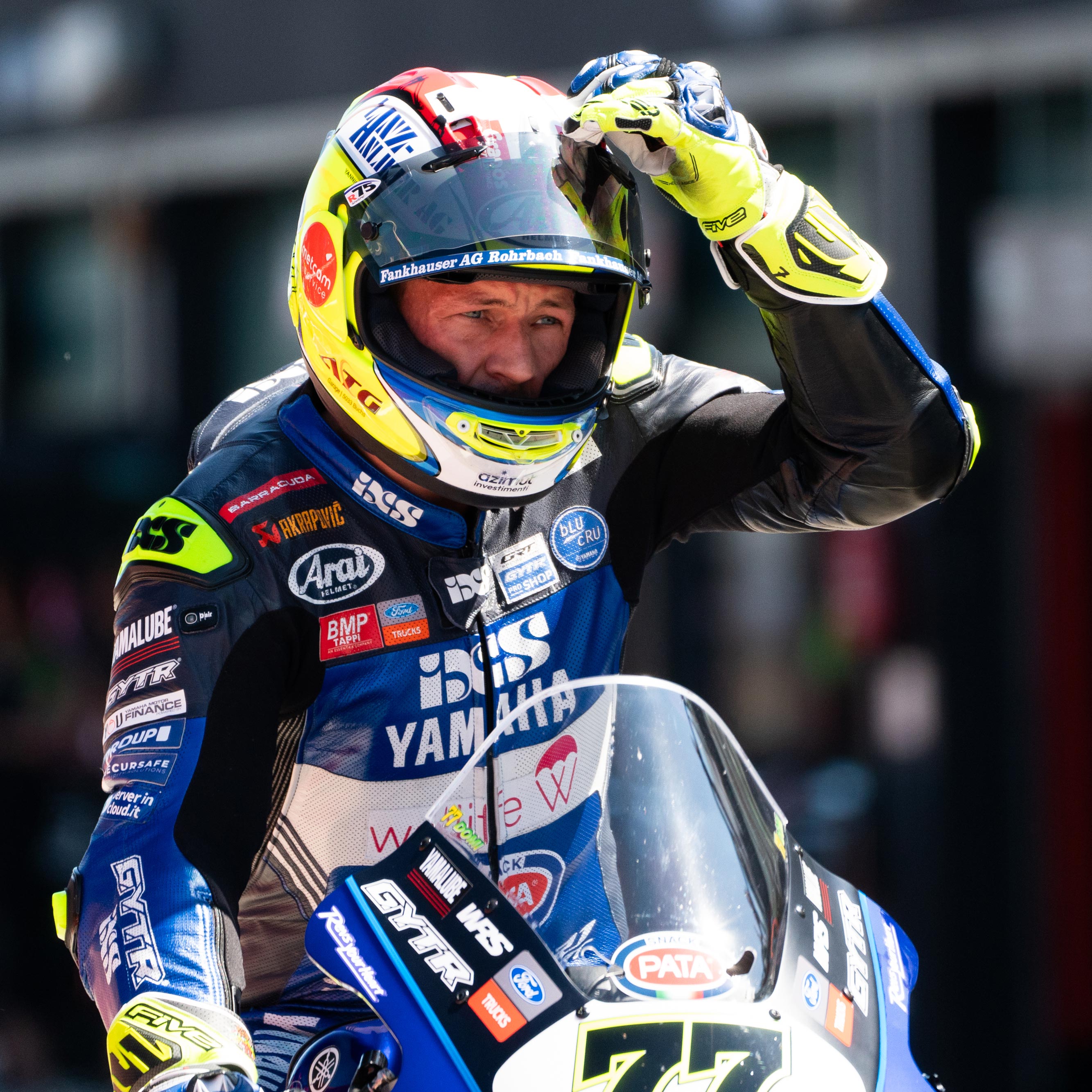 iXS Race Fit – Massgeschneiderte Motorrad-Kombi – IXS.com