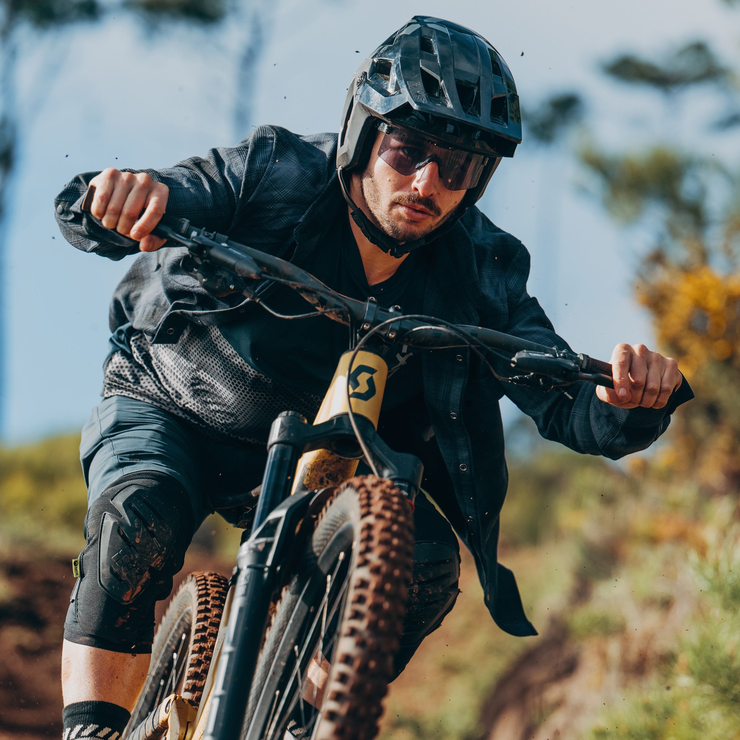 MTB Protection Guide: Which Pads and Protectors Are Right for You