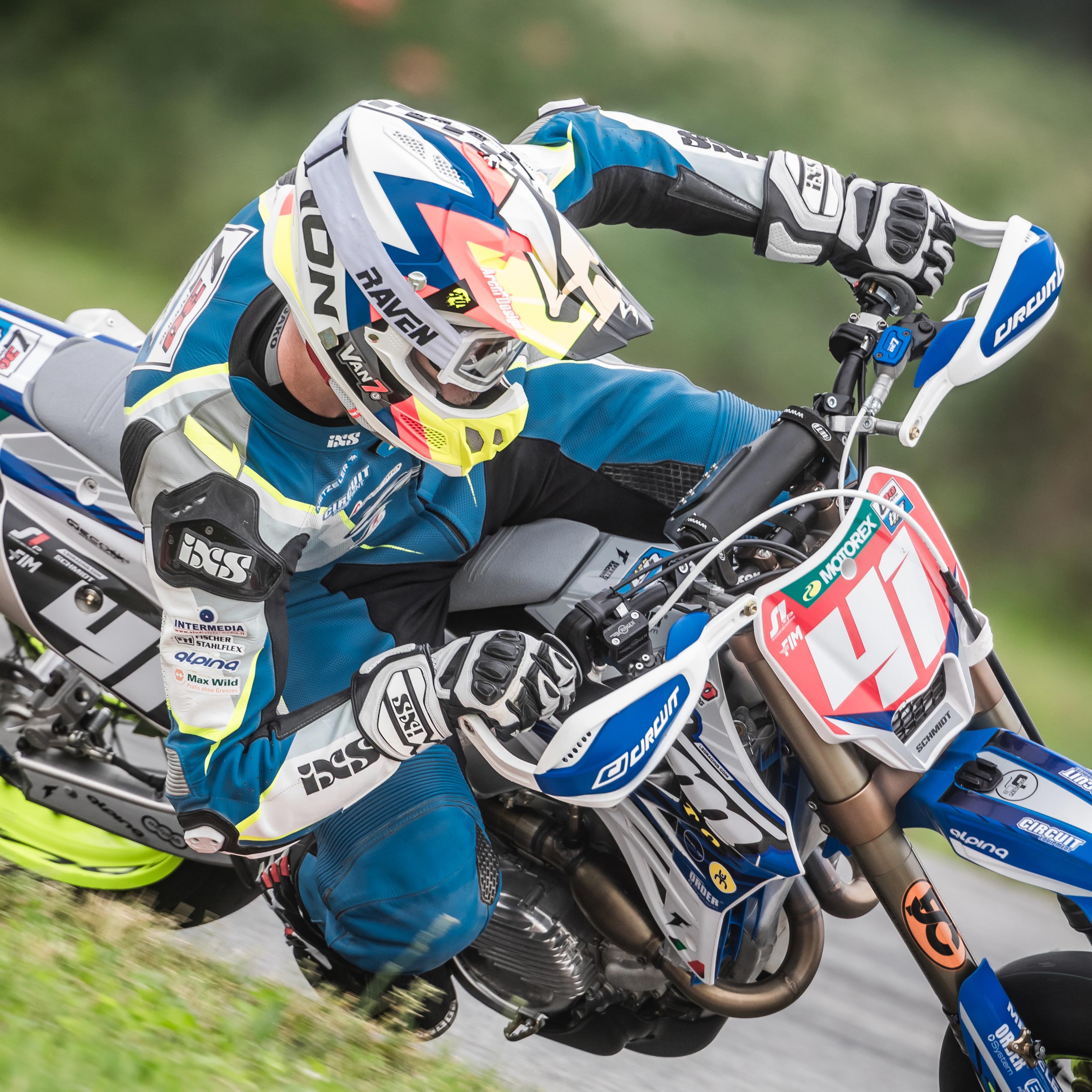 iXS Race Fit – Massgeschneiderte Motorrad-Kombi – IXS.com